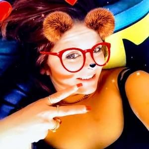 Meet your Posher, Charish